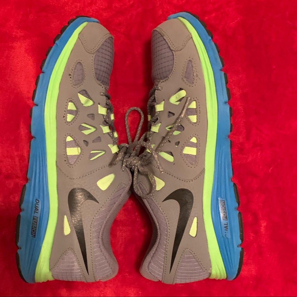 Nike Dual Fusion Run 2 Size 6Y